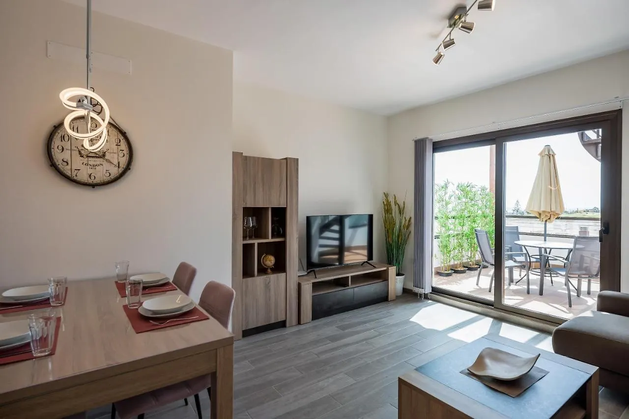 Casa Albatros - Luxurioeses Penthouse-Apartment Caleta De Fuste 0*,  Spain